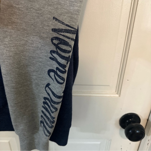 Colosseum Notre Dame Sweatshirt Women’s Size Small Gray Blue Cowl Neck Hoodie - Picture 5 of 10